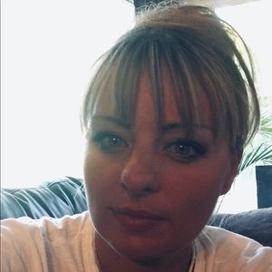 Meet your Posher, Acacia